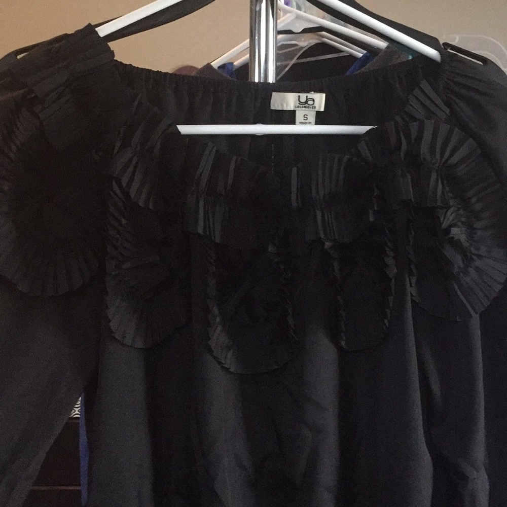 Top - Picture 2 of 3